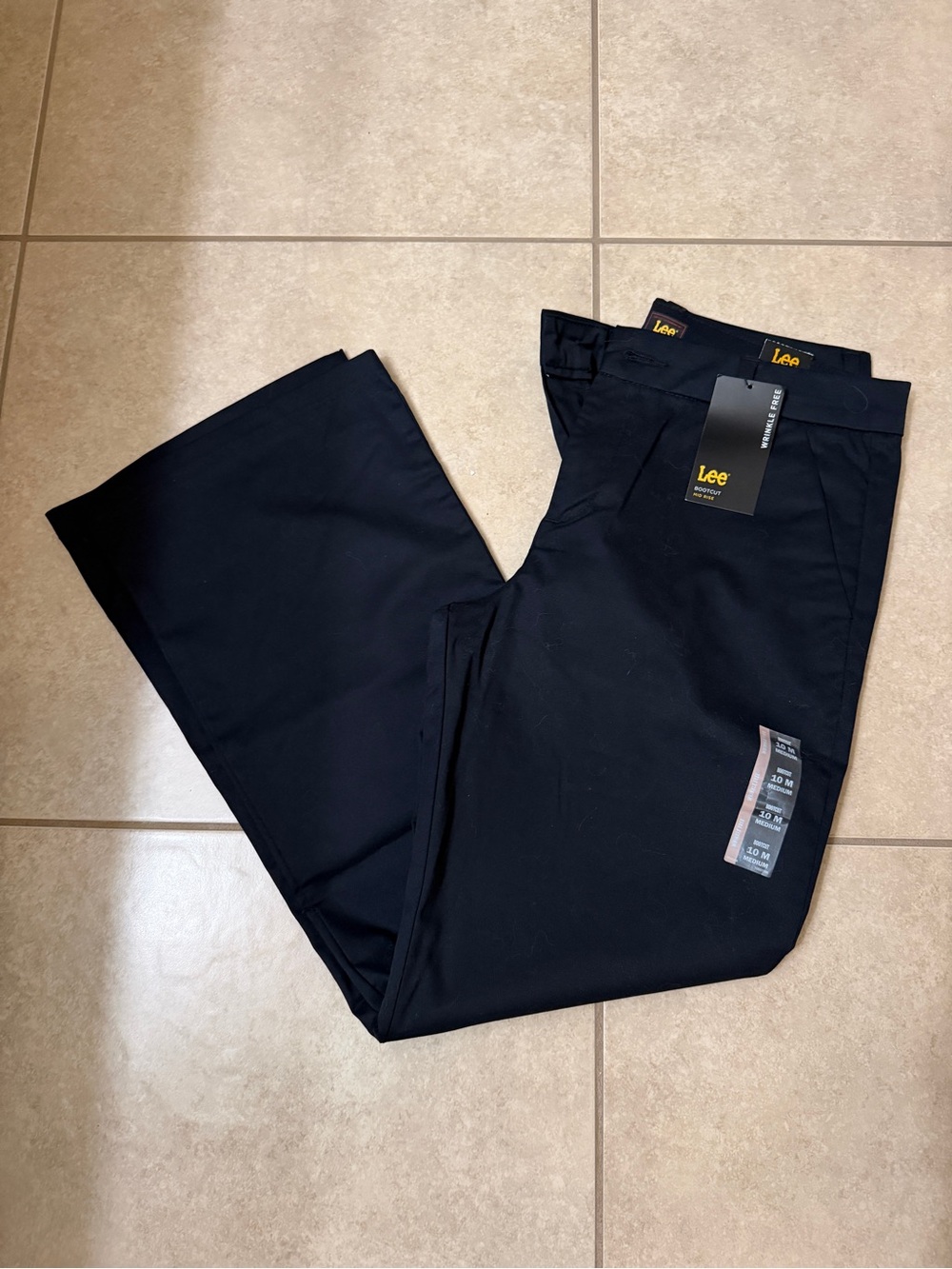 Lee Women’s Bootcut Pants Size 10 M Black Mid Rise Wrinkle Free NWT